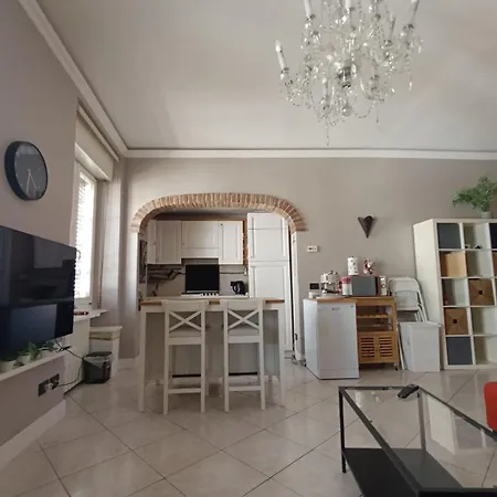 Iris- Old Town Apartamento